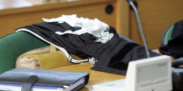 Nel 2013. Vessò ragazzina. Ora denunciata da 2 minori disabili