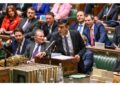 Premier sotto pressione per accordo con Ue e critiche Tory