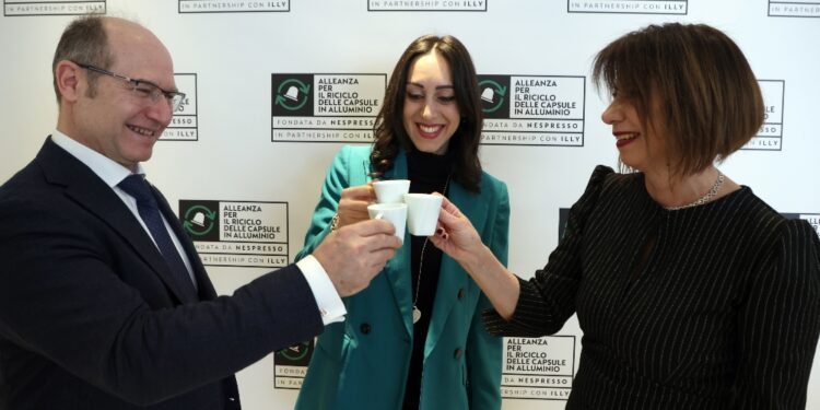 Starbucks entra nell'Alleanza fondata da Nespresso