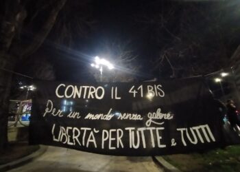 Esposto striscione 'Contro il 41bis - Libertà per tutti e tutte'