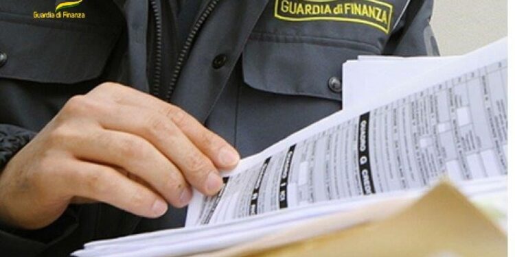 A Cervia. Controllo Gdf dopo segnalazione padre di un dipendente