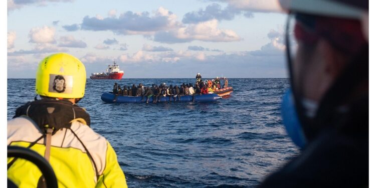 Tra loro 58 minori non accompagnati. Casi di ipotermia