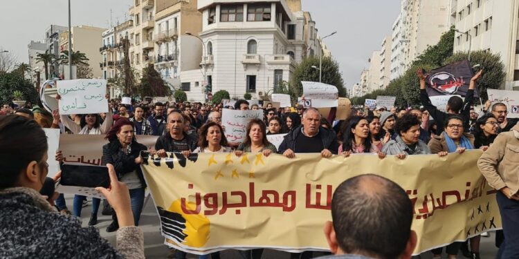 "La Tunisia è africana" hanno affermato i manifestanti