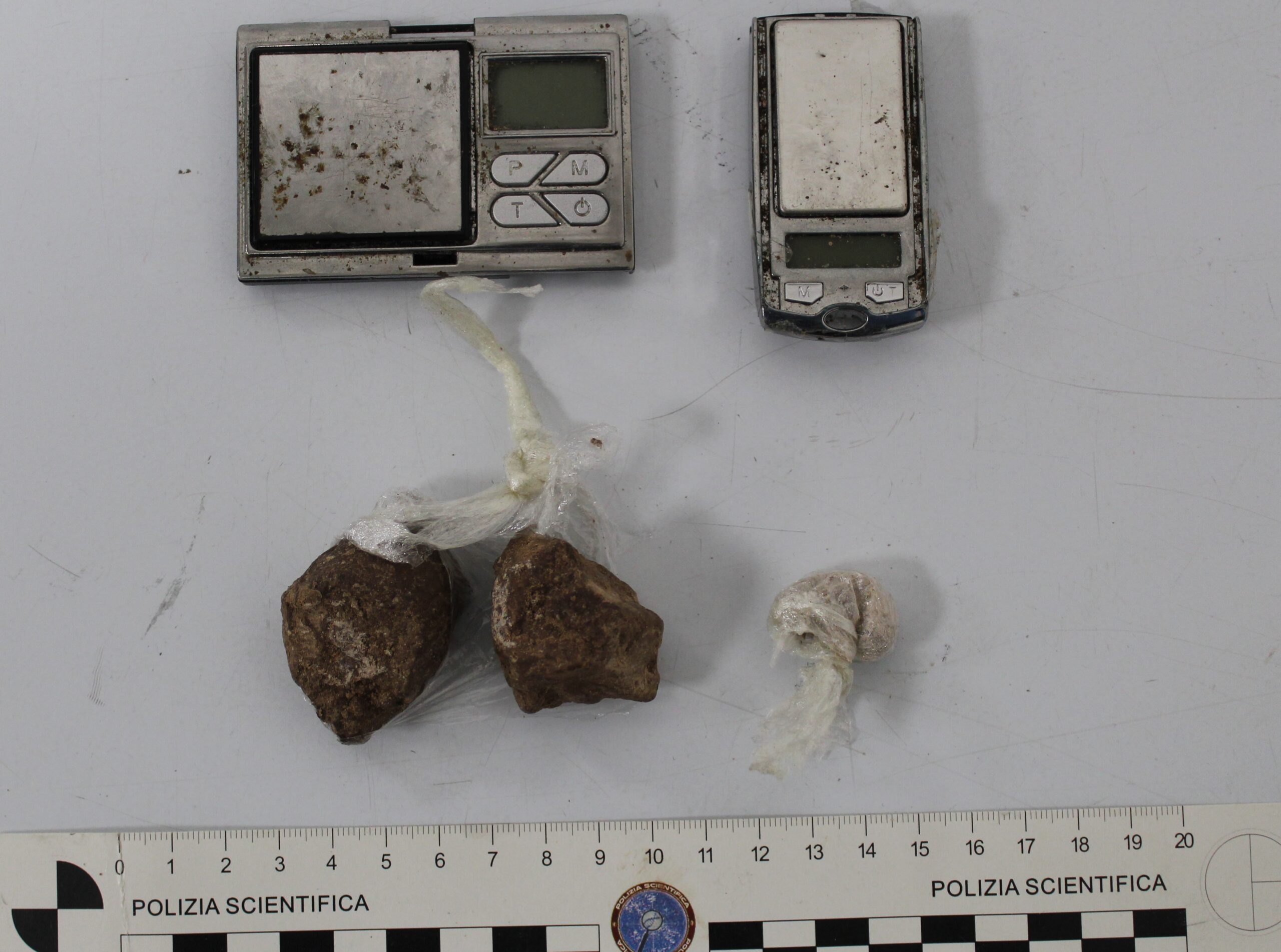 Spaccio di droga: fermato sul taxi e trovato con l’eroina. Arrestato