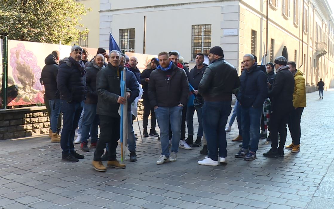 Al Bassone “situazione insostenibile”. Protesta della penitenziaria in prefettura