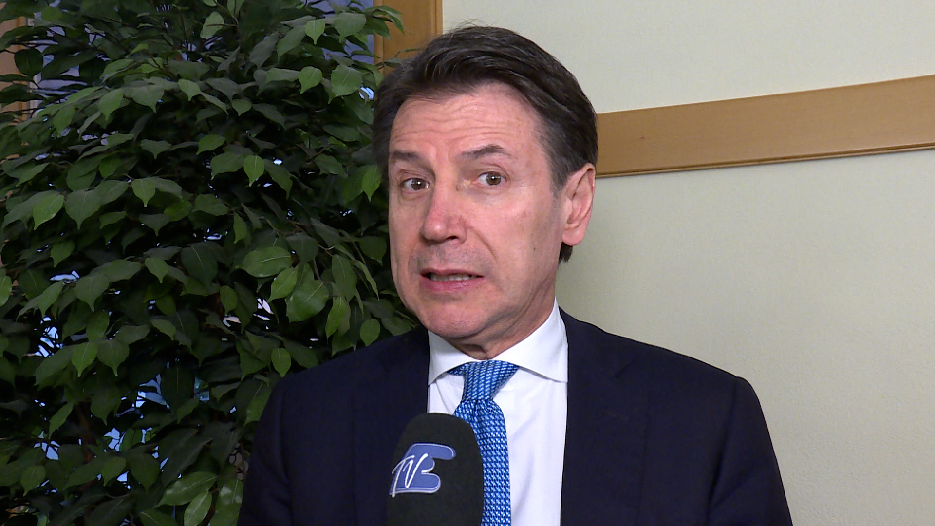 Conte a Como: “I lombardi vogliono sanità territoriale e trasporti leggeri, non opere faraoniche come la Pedemontana”