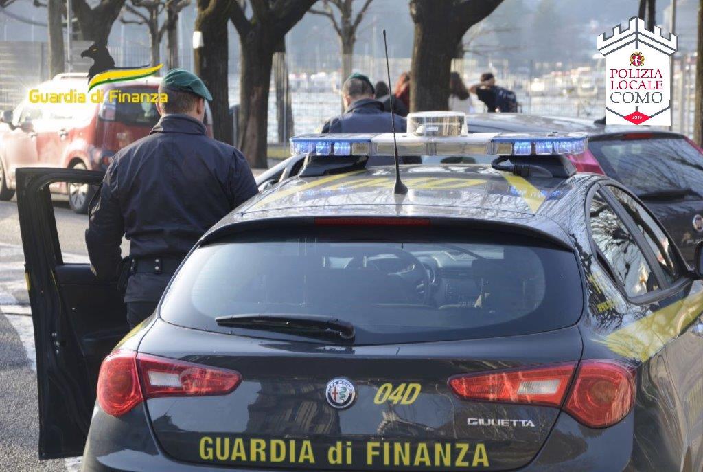 Lavoratori in nero in una pizzeria di Como, locale temporaneamente chiuso