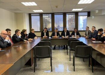 Mozione di sfiducia anche per presidente del Consiglio regionale