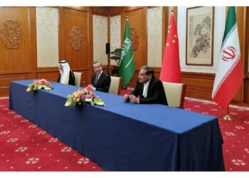 Ministro degli Esteri saudita telefona all' omologo iraniano