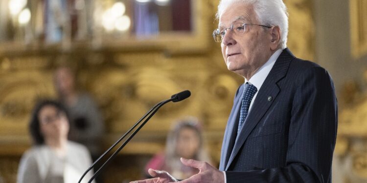 Mattarella premia 14 Cavalieri