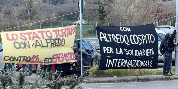 Da manifestanti "solidarietà" con i brigatisti