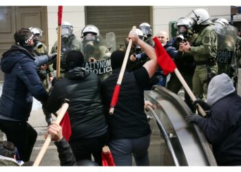 Manifestazioni in tutto il Paese