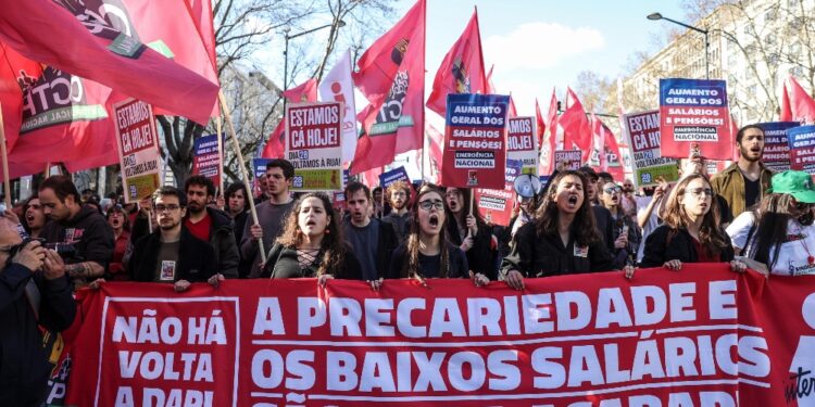 Sindacato chiede al governo di attuare misure contro la povertà