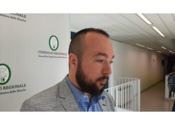 Figlio medico-eroe contro politici lontani da crisi umanitarie