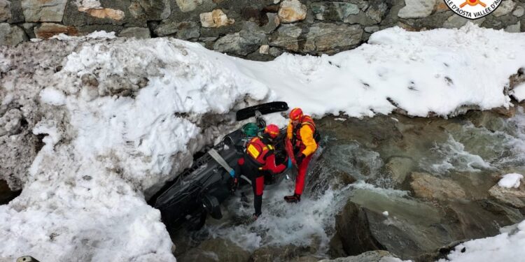 Due donne e un uomo ricoverati in prognosi riservata ad Aosta