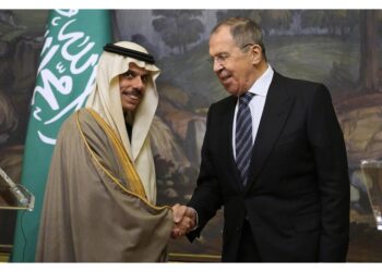 Il ministro degli Esteri saudita ricevuto da Serghei Lavrov