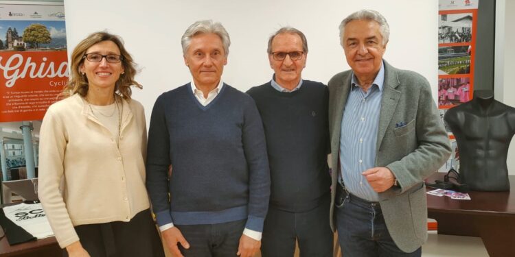 Da sinistra, Carola Gentilini, Beppe Saronni, Antonio Molteni e Beppe Conti