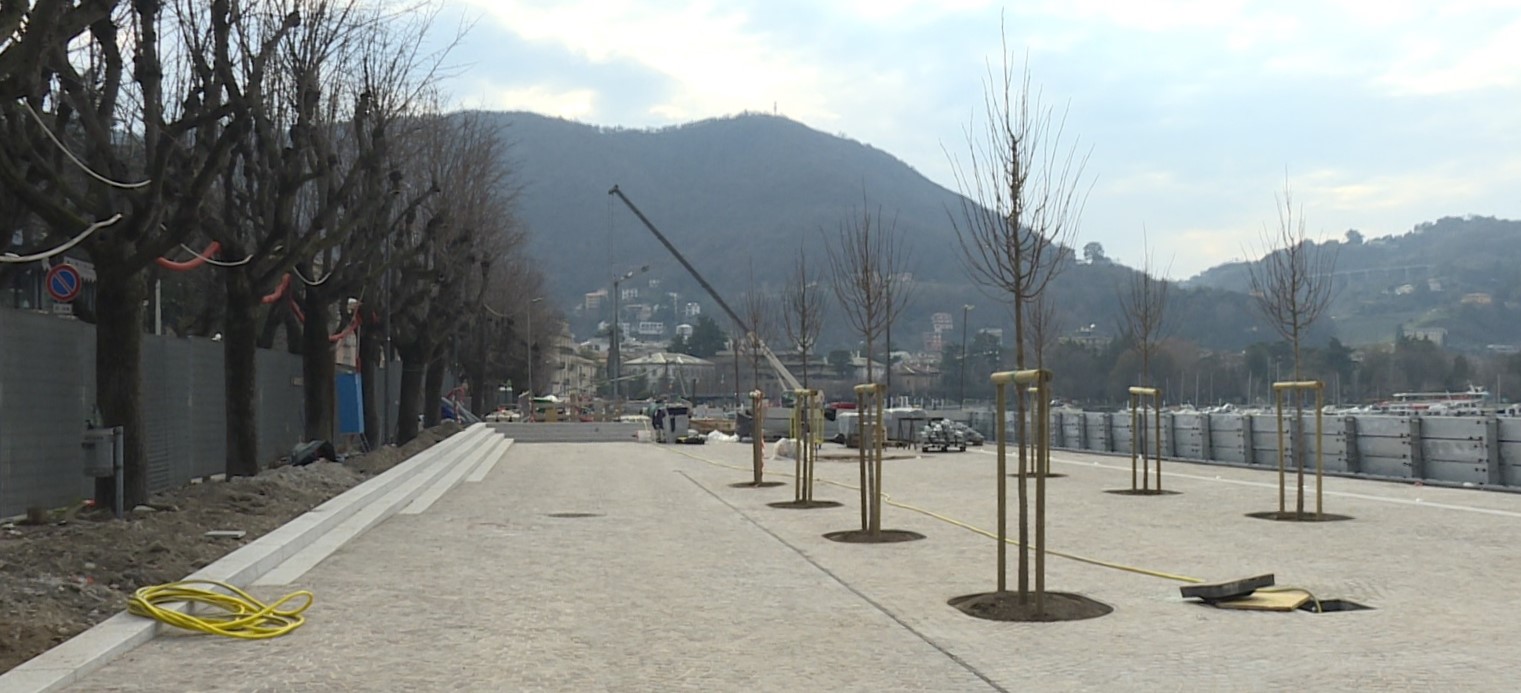 Cantiere delle Paratie: arredi del lungolago, lavori tra dieci giorni