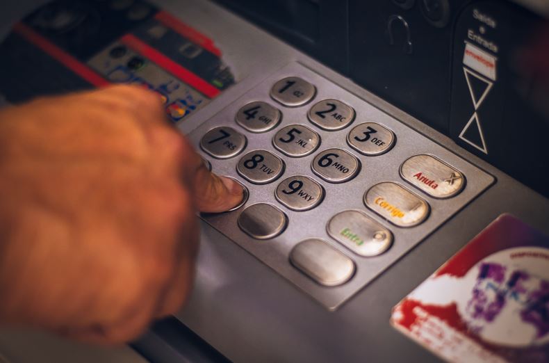 Un comasco su cinque oggi non potrebbe ottenere un mutuo, serve uno stipendio più alto del 27%