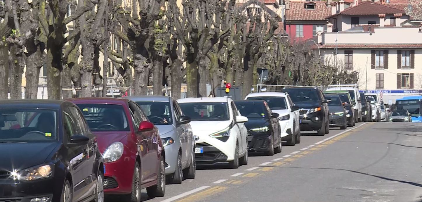 Como città e Statale Regina: traffico e disagi, interviene il prefetto