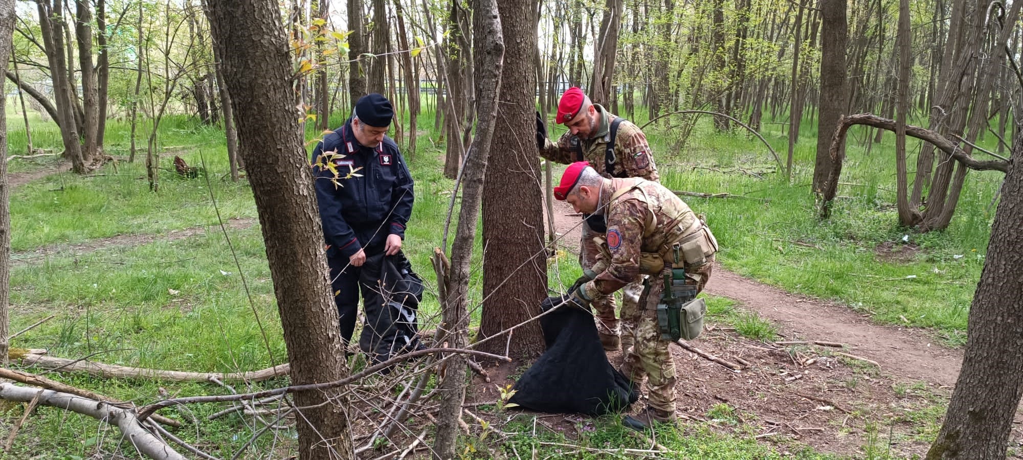 Spaccio a Mozzate: droga, coltello, contanti. Arrestato 24enne