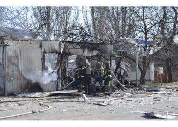 Kiev: 'Sei civili feriti