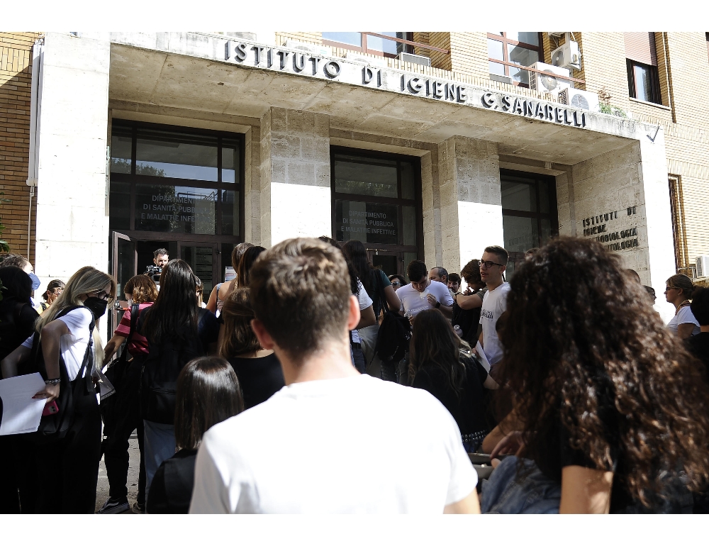 Dal 13 aprile al via i nuovi test per l’accesso a Medicina