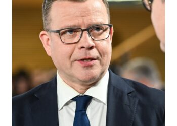Petteri Orpo annuncia una coalizione con i Veri Finlandesi