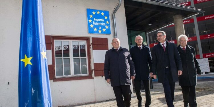 Cerimonia per ricordare l'entrata dell'Austria in Schengen