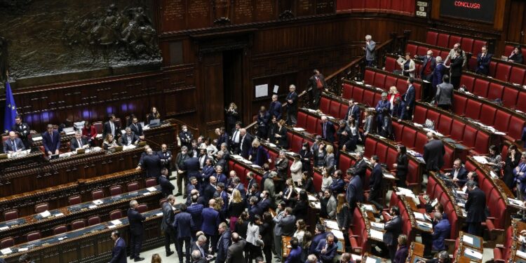 Risoluzione al Def