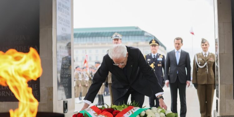 Lo commise regime sanguinario nazista complici i regimi fascisti