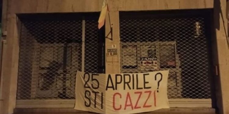 Sindaco:'Potete mettere 100 striscioni