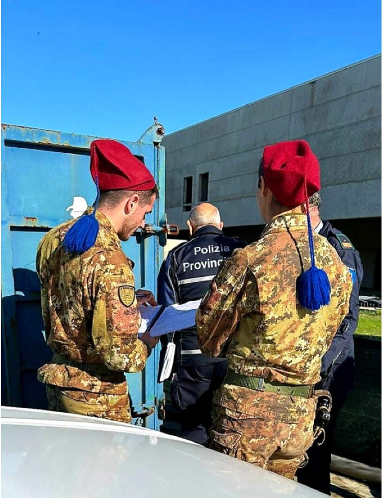 Terra dei Fuochi: roghi di rifiuti in calo, boom di sanzioni