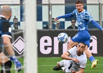 Alessandro Gabrielloni in azione contro l'Ascoli  (foto Roberto Colombo)