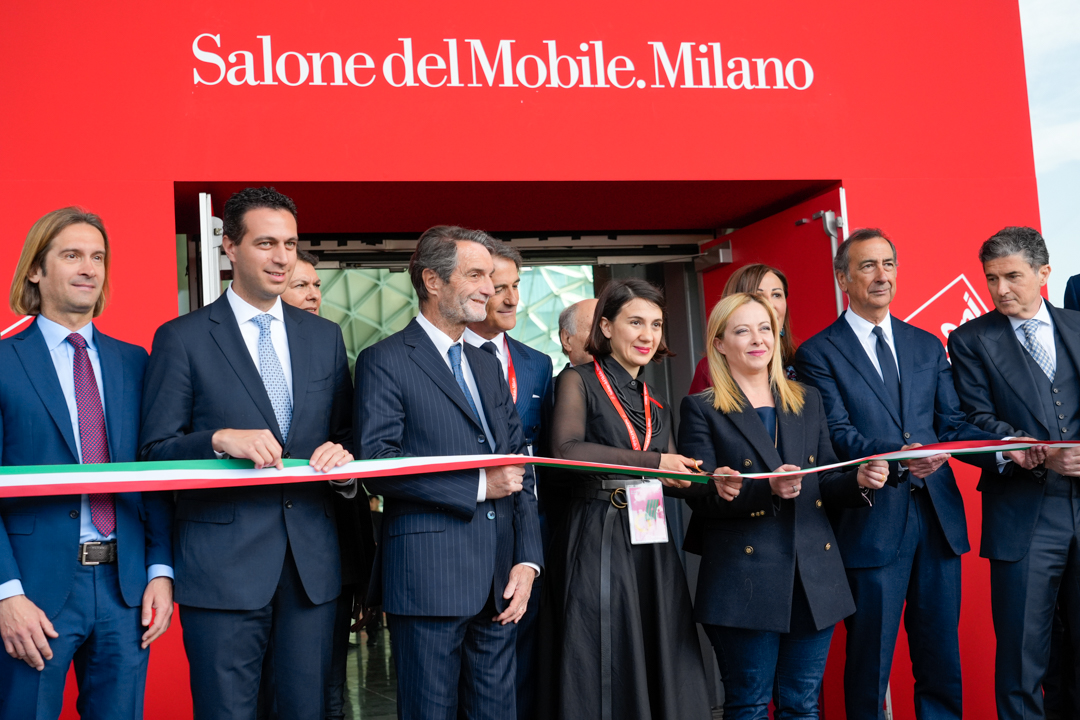 Da oggi a domenica il Salone del Mobile di Milano, la premier Meloni: “Il liceo del made in Italy può e deve iniziare da qui”