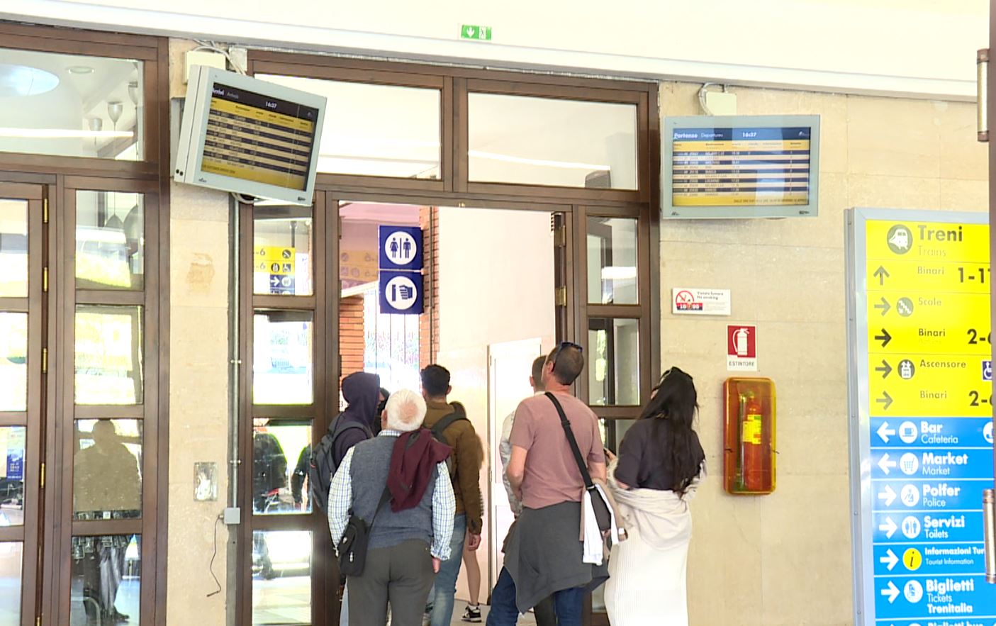 Treni, guasto a Seregno. A Como corse cancellate, ritardi e percorsi modificati  