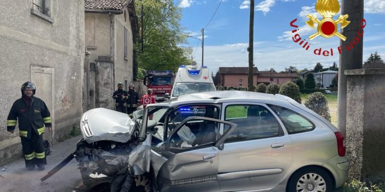 incidente stradale a Erba