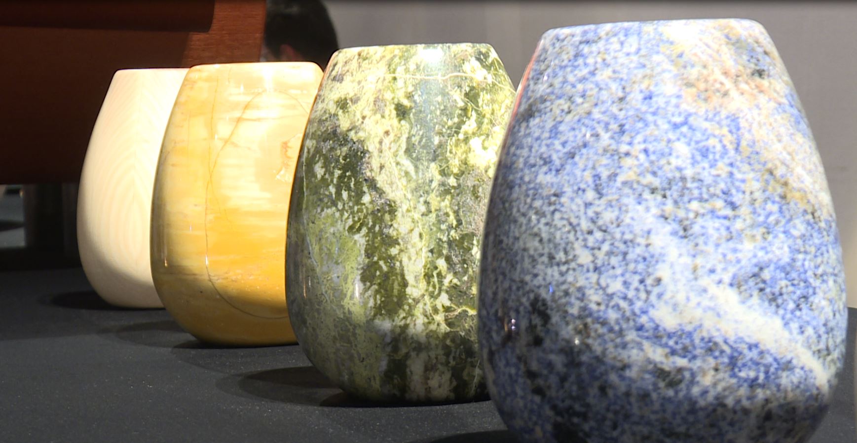 Fuori Salone di Milano, le creazioni dell’Officina Della Scala esposte nella Biblioteca Ambrosiana