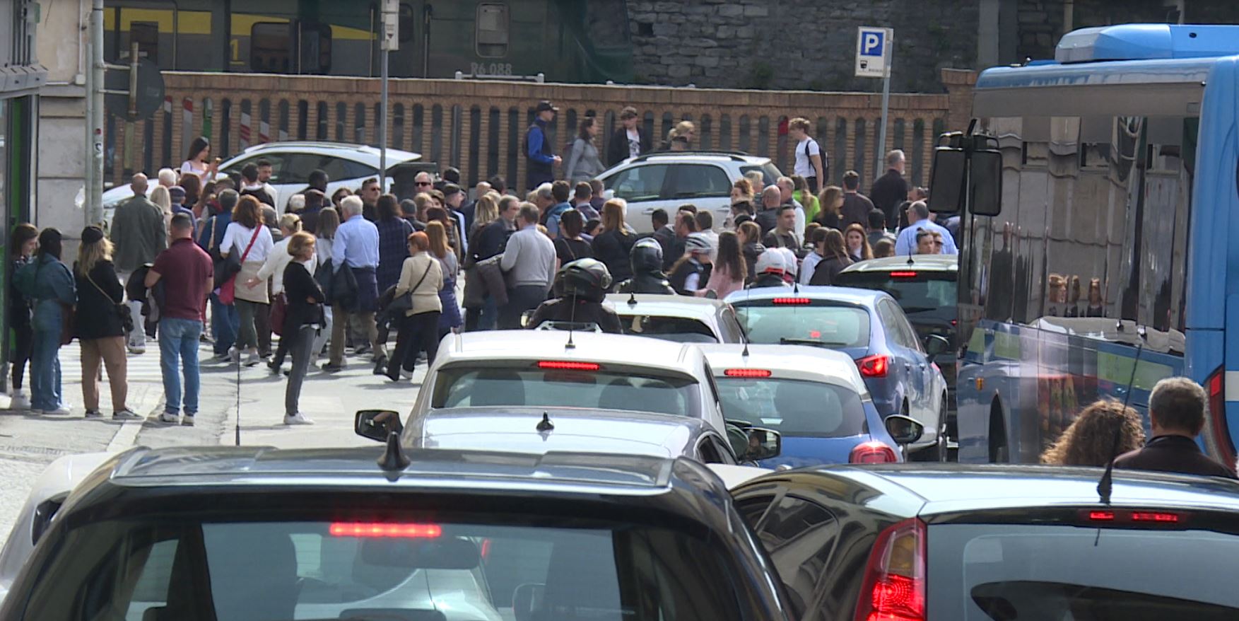Gite sul lago, città presa d’assalto e partita al Sinigaglia. Pasquetta in coda per turisti e comaschi