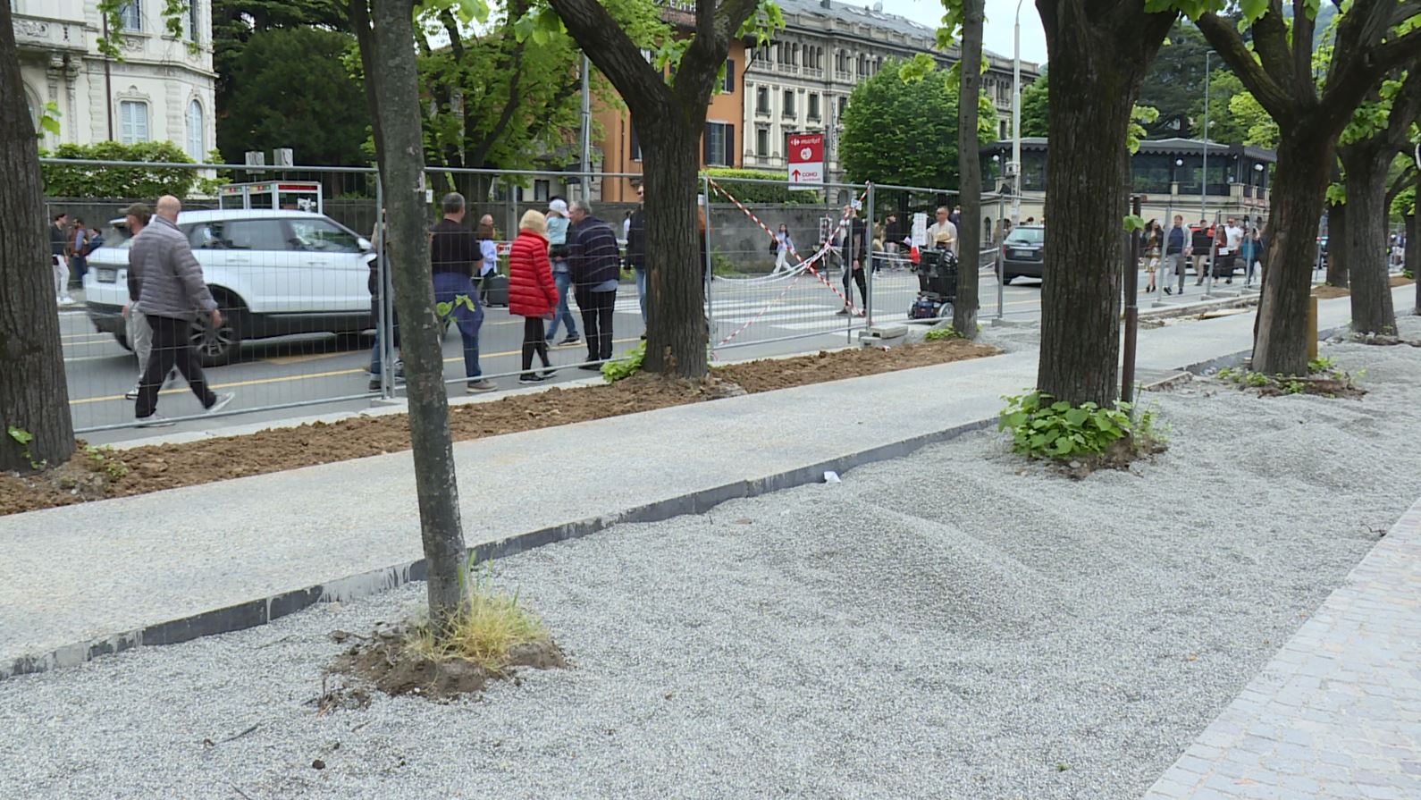 Lungolago di Como, ormai pronto il primo tratto di pista ciclabile