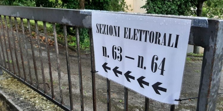 Si vota oggi fino alle 23 e domani dalle 7 alle 15