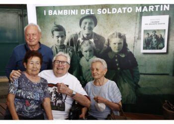 Incontrò 77 anni dopo i tre 'bambini' fotografati in Italia