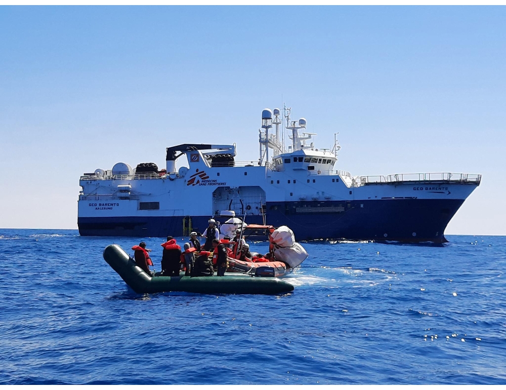 Geo Barents a Brindisi con 26 migranti,a breve inizia sbarco Archivi