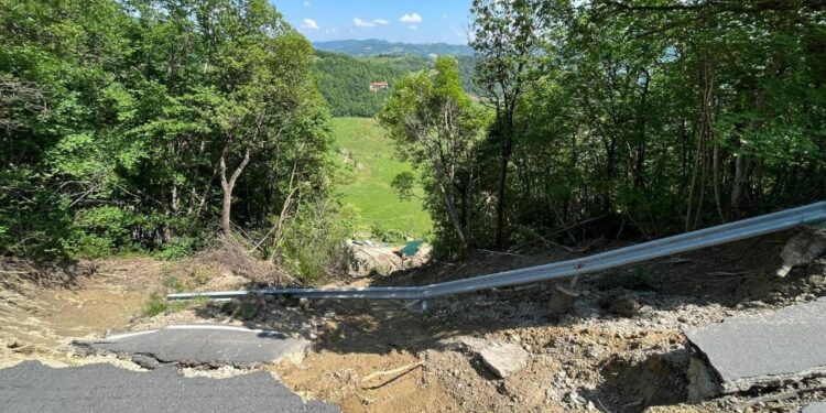 Previsti temporali anche di forte intensità. Rischio frane