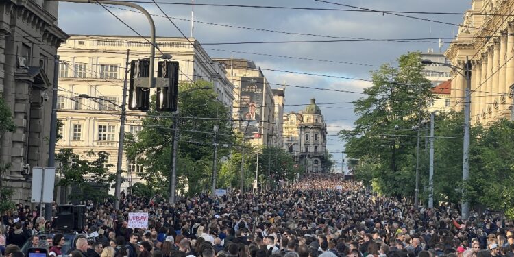 Manifestazione organizzata dalle opposizioni dopo le stragi