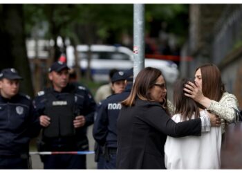 Le vittime otto allievi e una guardia dell'istituto