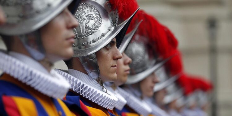 La Gendarmeria spara per fermarlo