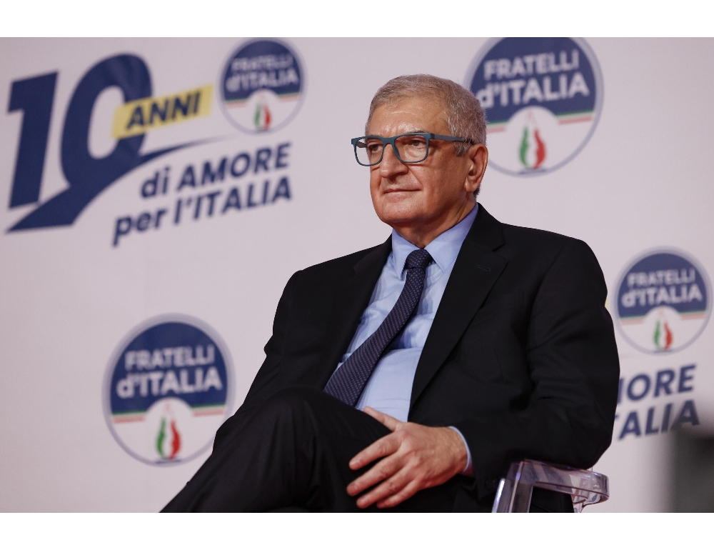 Rientro dei cervelli, Lega-Fdi: più sconti a chi ha 3 figli