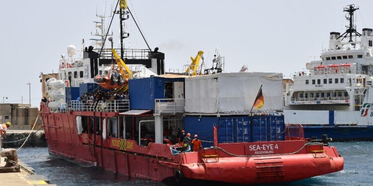La ong: '4 giorni e mezzo per arrivare