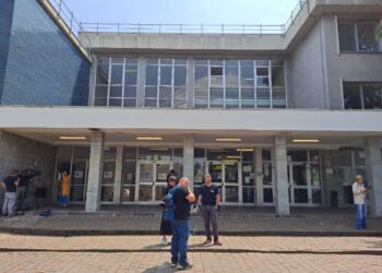Gli studenti oggi sono rientrati a scuola